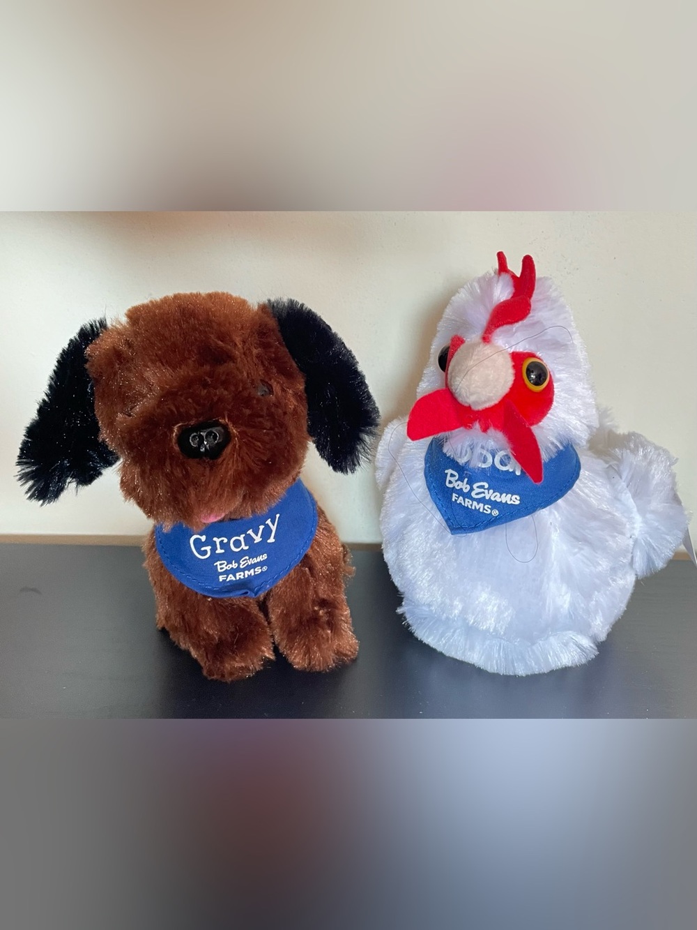 2 Bob Evans Farms Plush Dog and NWT Chicken